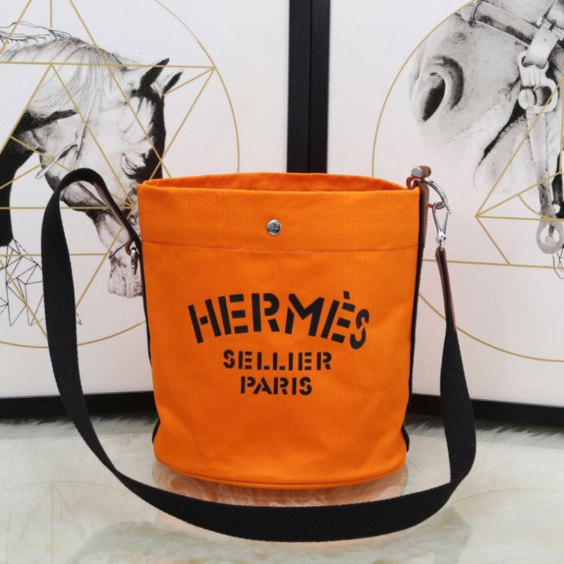 H**mes bucket bags